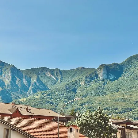 Spacious, Minimalist, Chic 