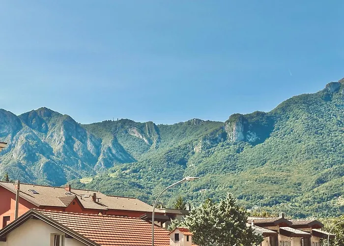 Spacious, Minimalist, Chic 