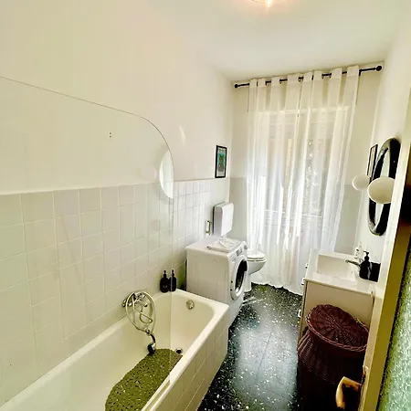 Apartment Spacious, Minimalist, Chic 