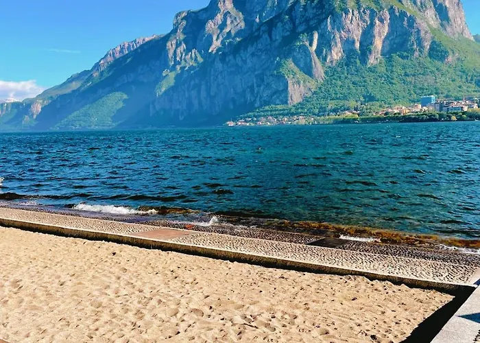 Spacious, Minimalist, Chic 