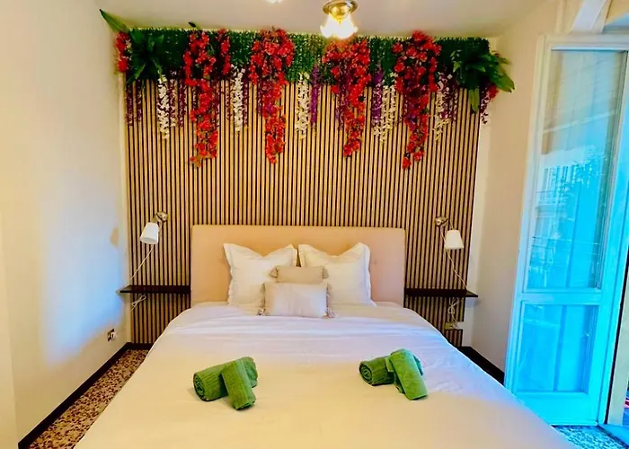 Spacious, Minimalist, Chic 