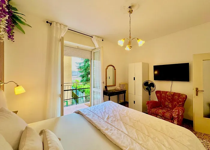 Spacious, Minimalist, Chic 