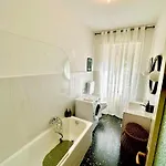 Apartamento Spacious, Minimalist, Chic 