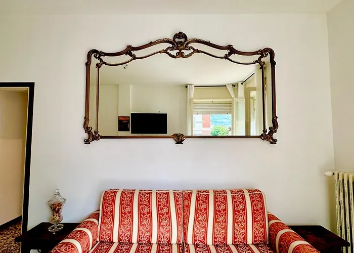 Spacious, Minimalist, Chic 